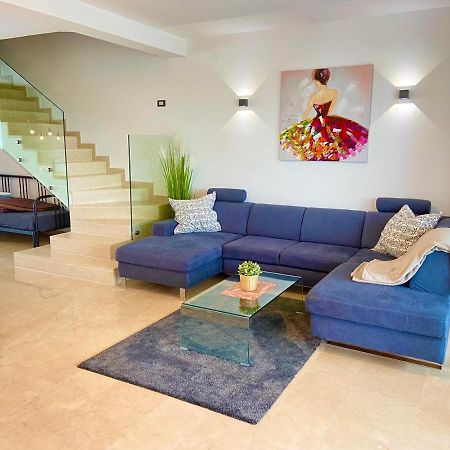 Villetta Mia Njivice Ngoại thất bức ảnh